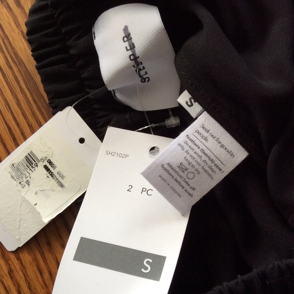 Sleeper Women’s Size Small Ostrich Trim Pajamas - Picture 6 of 8